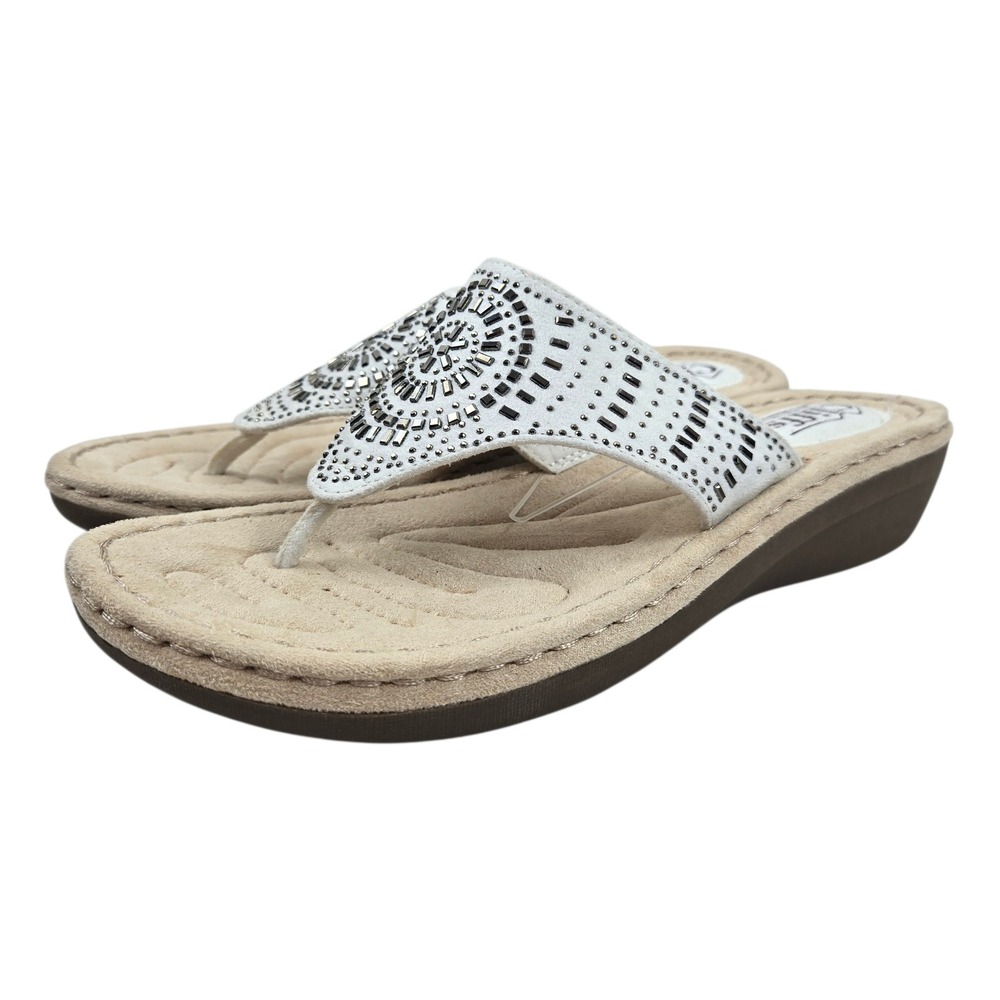 Cliffs By White Mountain Women's 9M Cienna Comfort Thong Sandals, White NEW